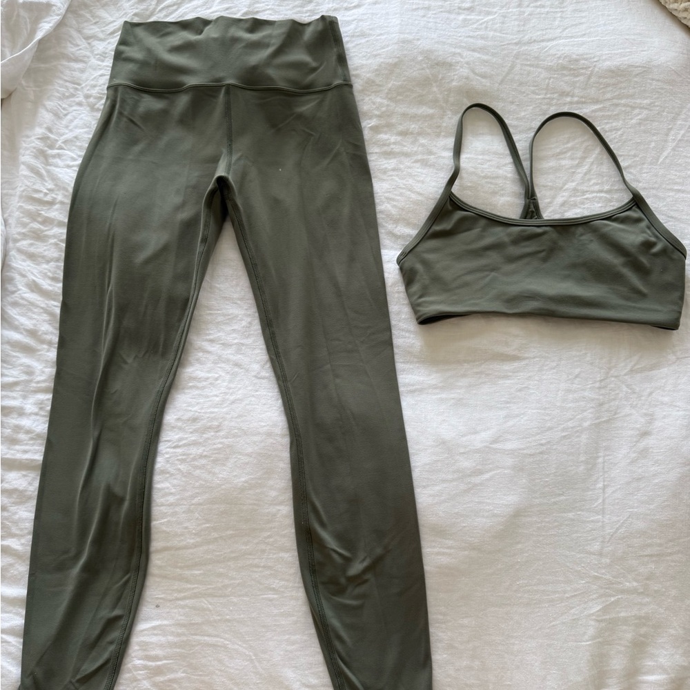 Vuori All the Feels legging and bra